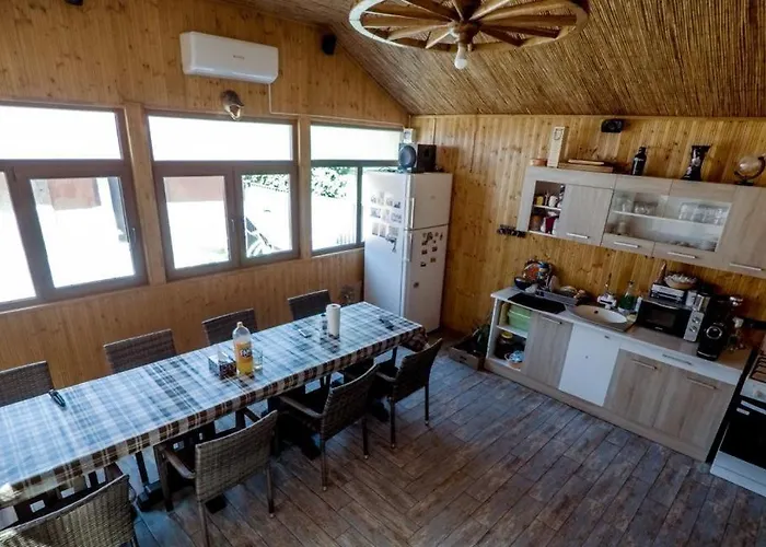 Δωμάτια σε οικογενειακή κατοικία Cazare Sulinaa